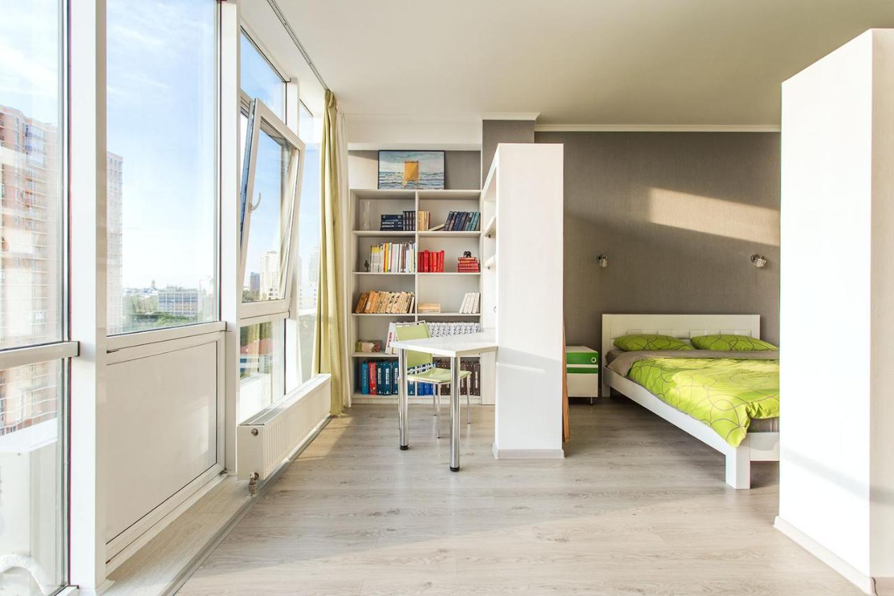 Gagarin Plaza Apartment 70 Square Metres On 12Th Floor Odessa Buitenkant foto