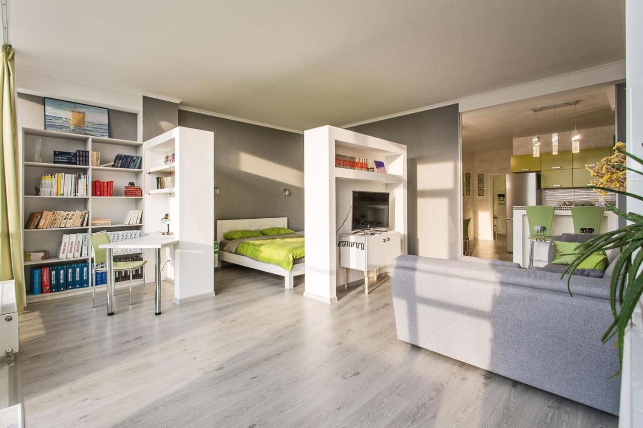 Gagarin Plaza Apartment 70 Square Metres On 12Th Floor Odessa Buitenkant foto