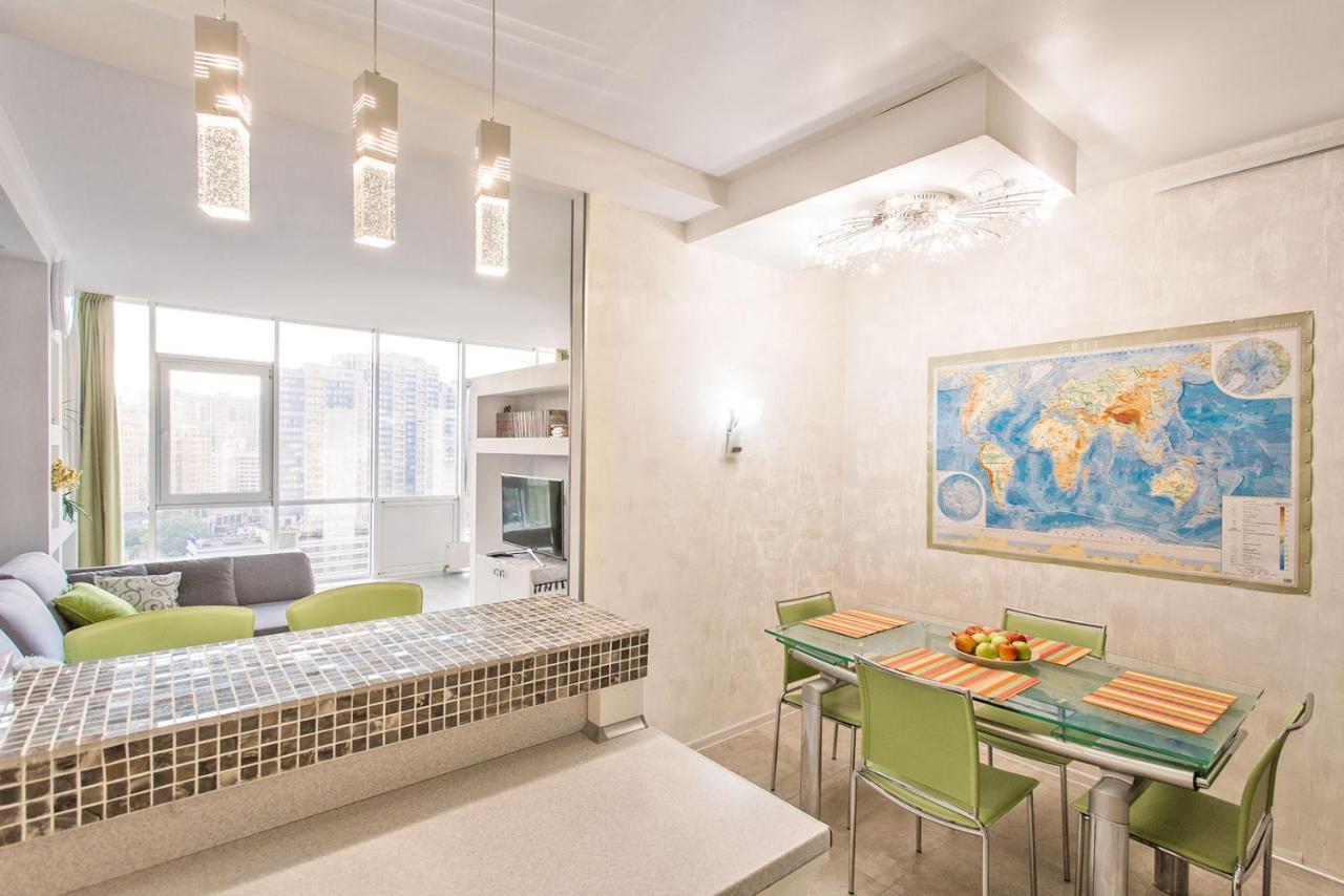 Gagarin Plaza Apartment 70 Square Metres On 12Th Floor Odessa Buitenkant foto