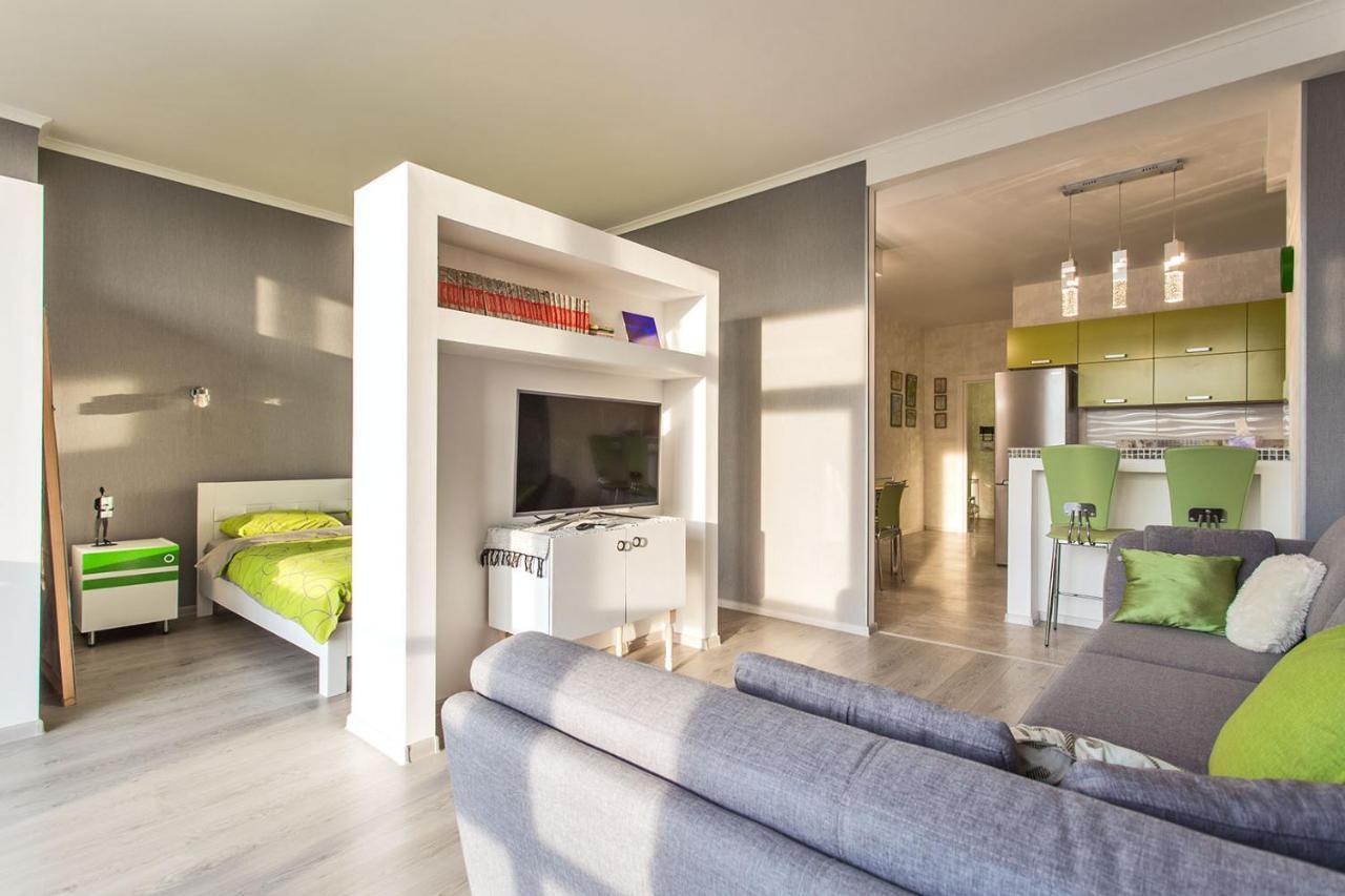 Gagarin Plaza Apartment 70 Square Metres On 12Th Floor Odessa Buitenkant foto